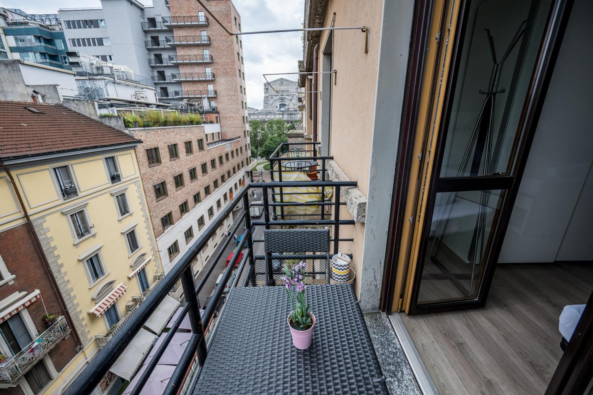 Airguest Central Station Milan Exterior photo